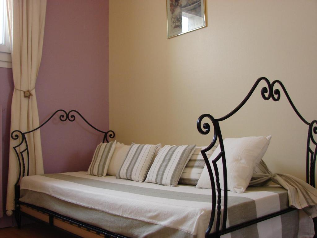 Hotel Le Siecle Mazan Room photo